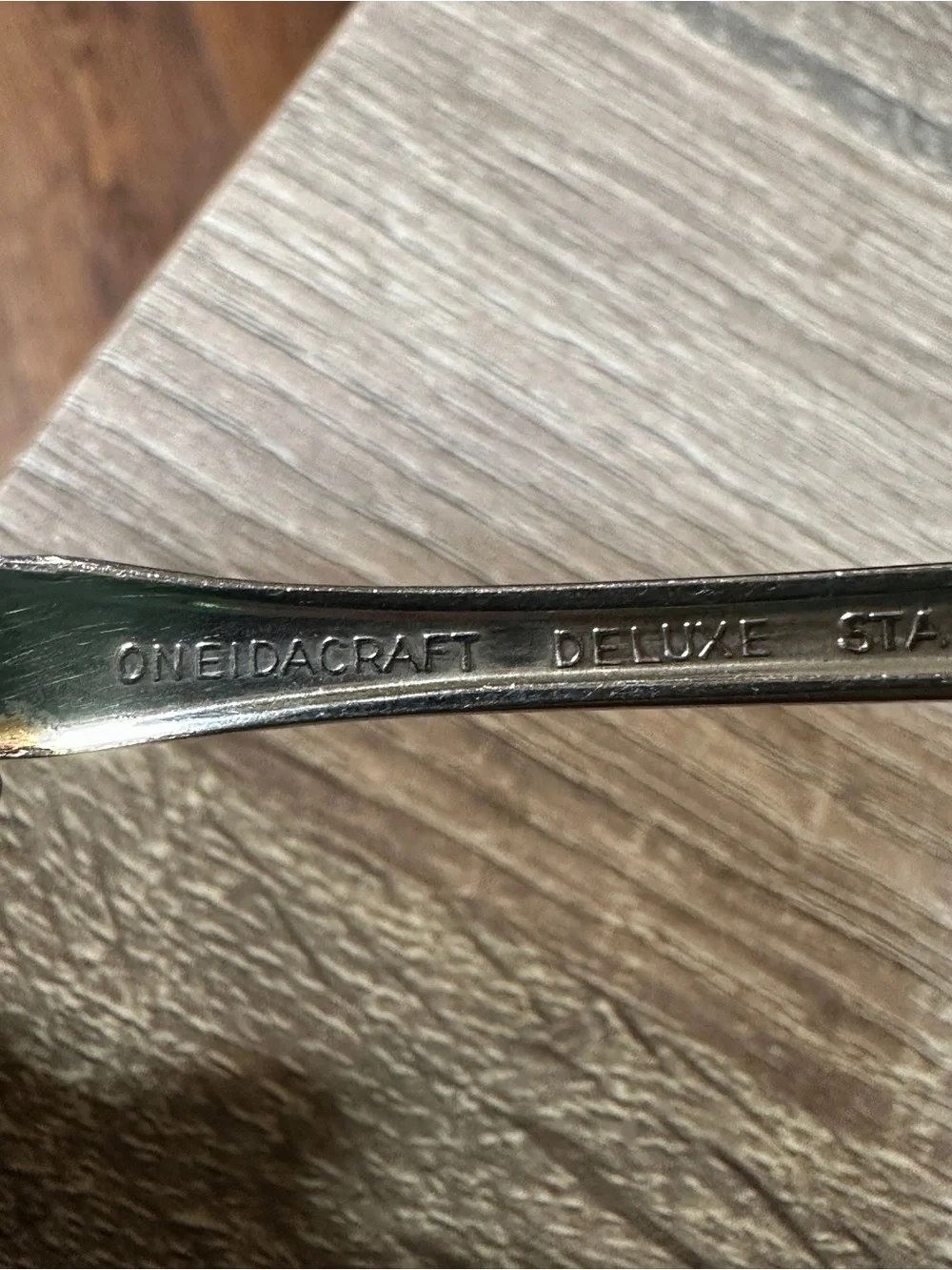 (4) Oneida Oneidacraft CHATEAU Deluxe Stainless Dinner Forks Set Of 4